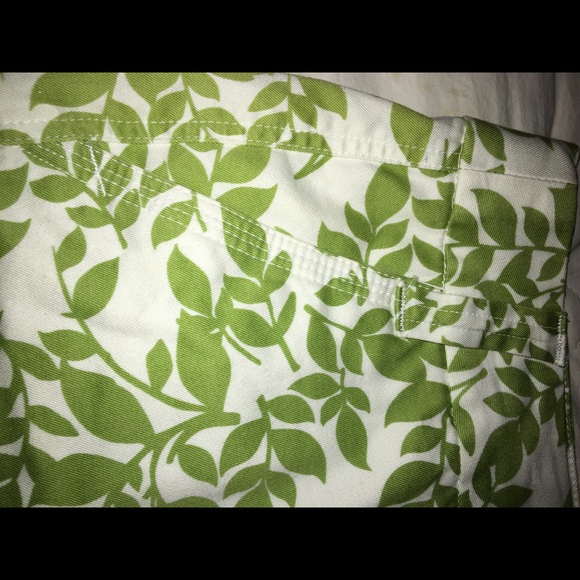 Shorts - Picture 4 of 7